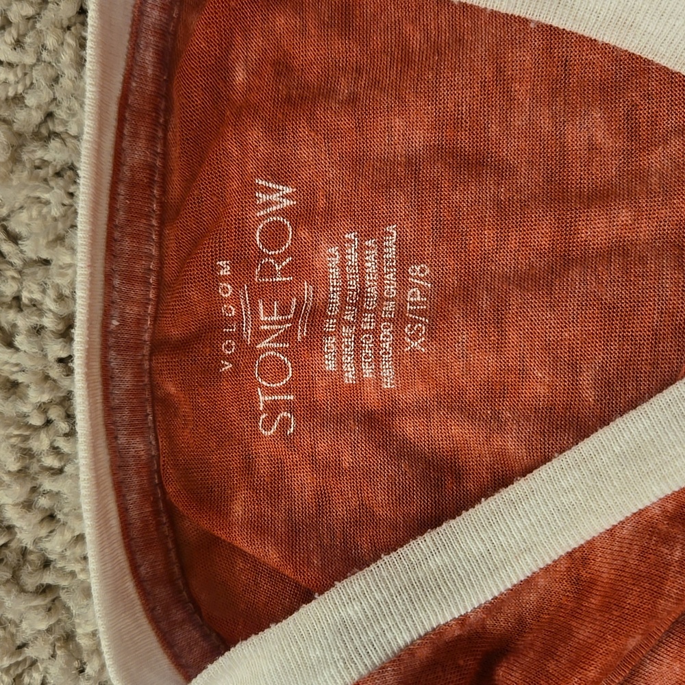 Volcom t-shirt - Picture 2 of 2